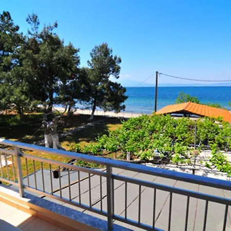 Sikoudis Gorgona Apartment